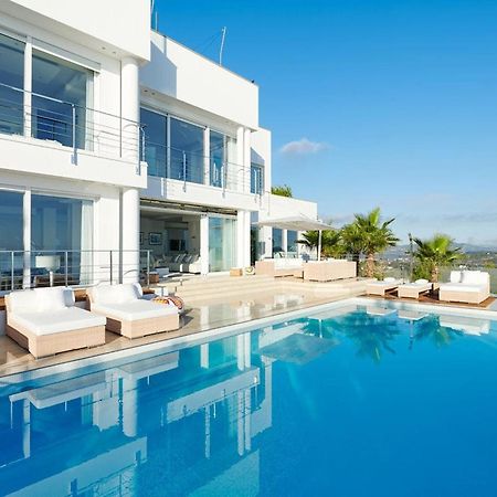 Lavish Villa With Infinity Pool And Views Santa Eularia des Riu Exterior photo